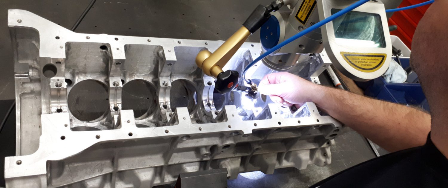 Paliers de bloc moteur V12
