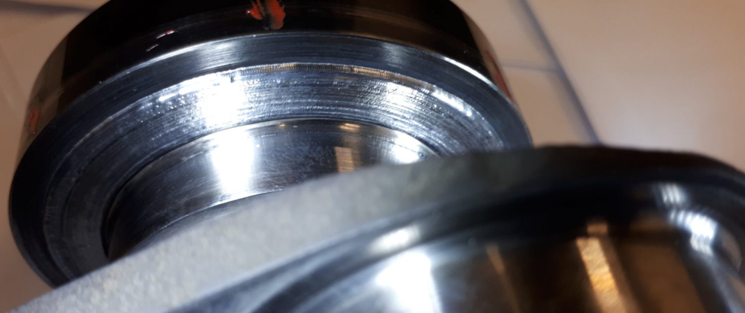 Rechargement du latéral d'un vilebrequin Porsche